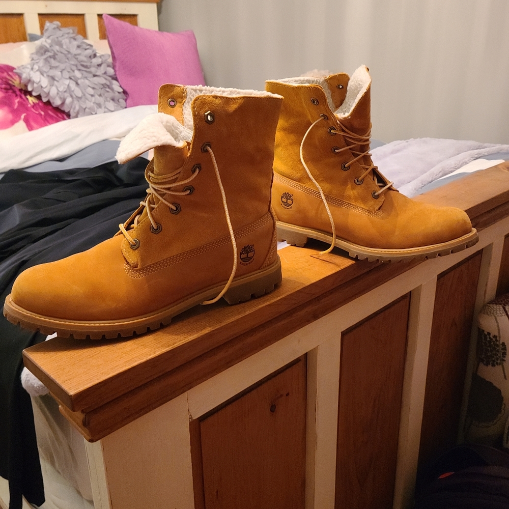 Timberland boots - Picture 2 of 2